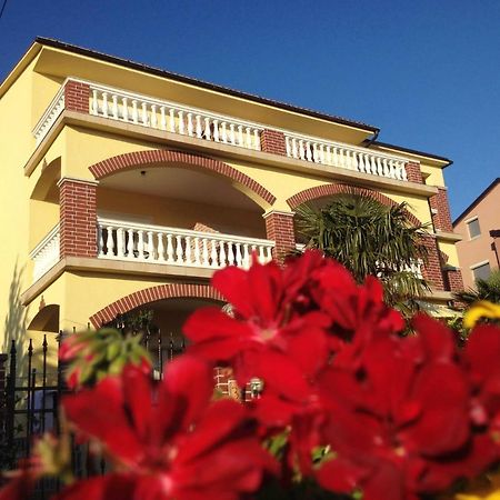 Bed & Breakfast Ruzica Novi Vinodolski Exterior photo