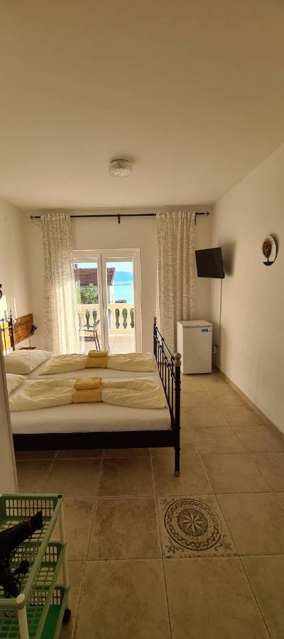 Bed & Breakfast Ruzica Novi Vinodolski Exterior photo