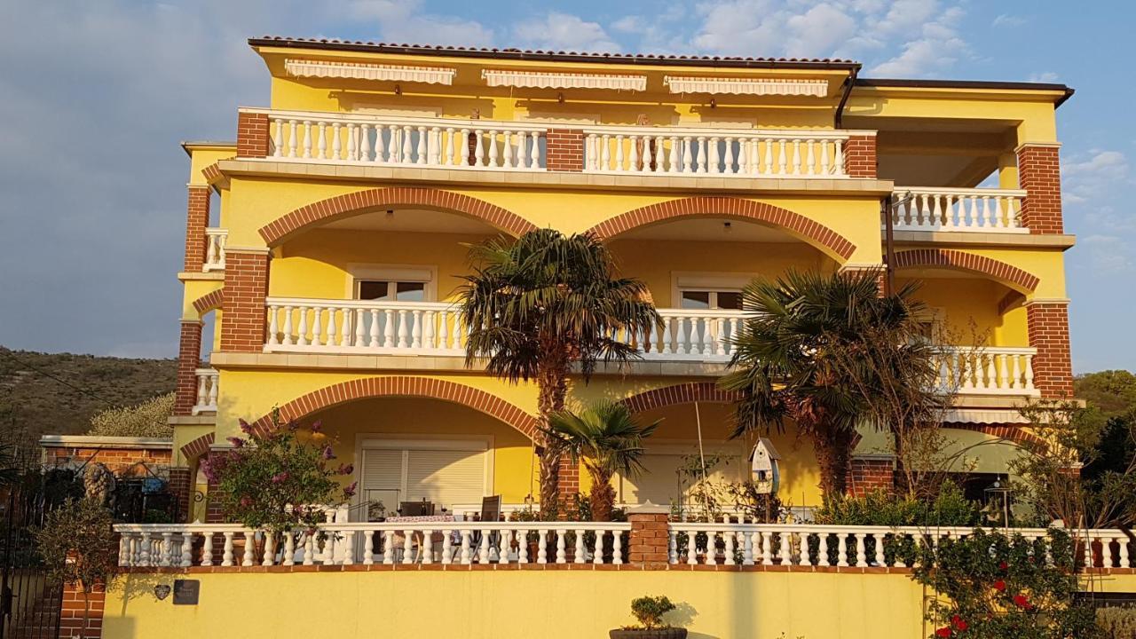 Bed & Breakfast Ruzica Novi Vinodolski Exterior photo